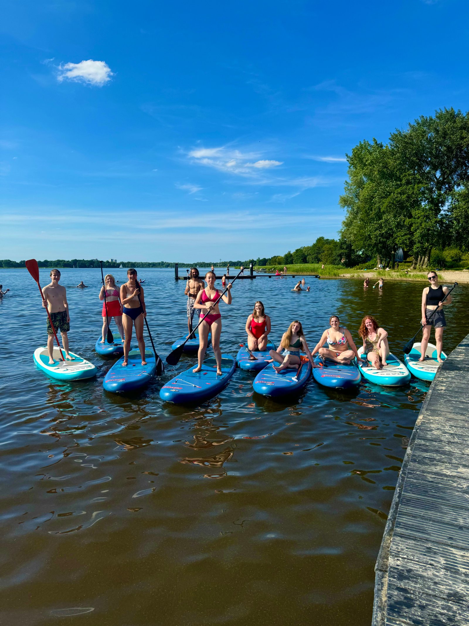 Kinder activiteiten kamp in het water